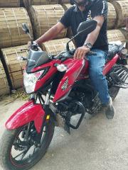 CB Hornet 160R CBS